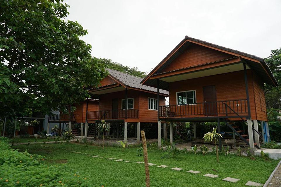 Pasanchai Bungalow Vang Vieng Exterior photo